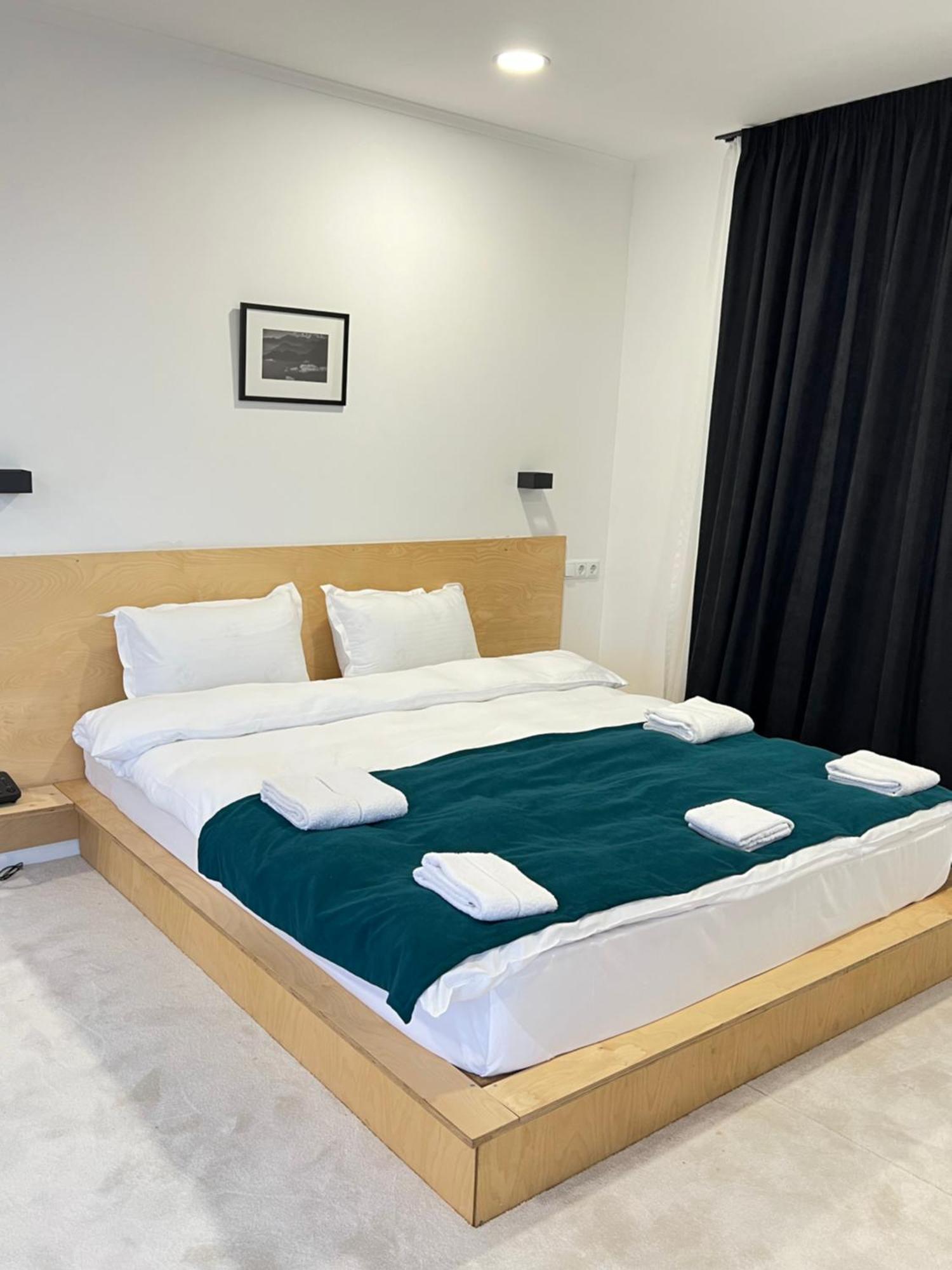 Opera Boutique Hotel Tbilisi Buitenkant foto