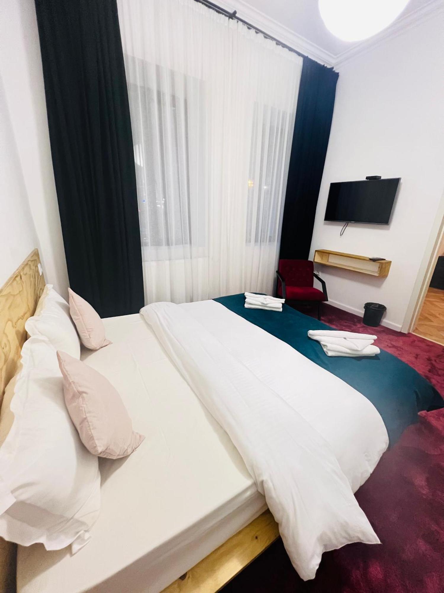 Opera Boutique Hotel Tbilisi Buitenkant foto